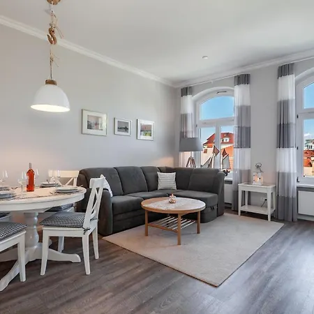 Rosenhof 3*
