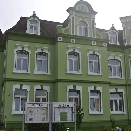 Rosenhof 3*