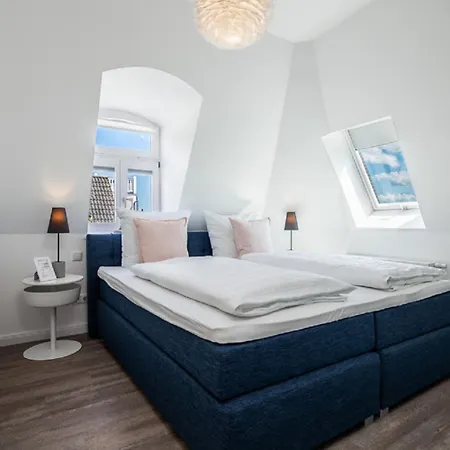 Rosenhof 3*
