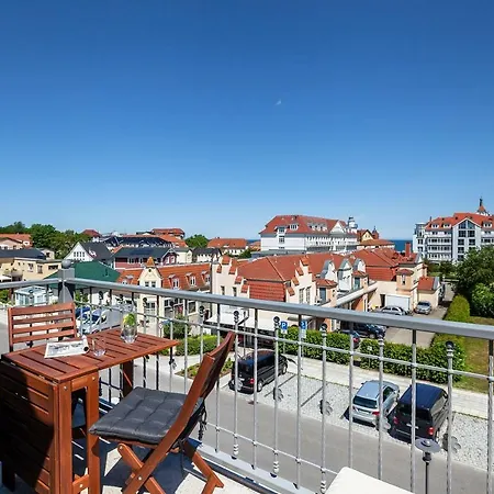 Rosenhof 3*