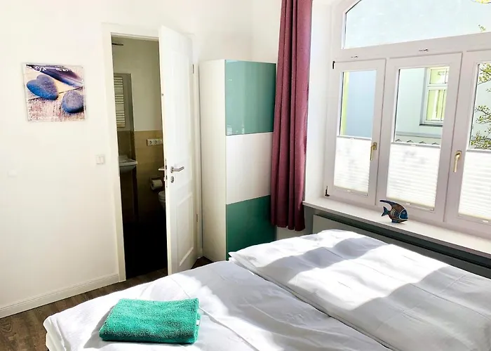 Rosenhof 3*